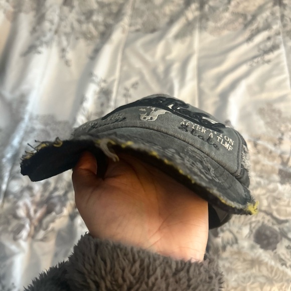 Distressed Gray Cap - Picture 2 of 5